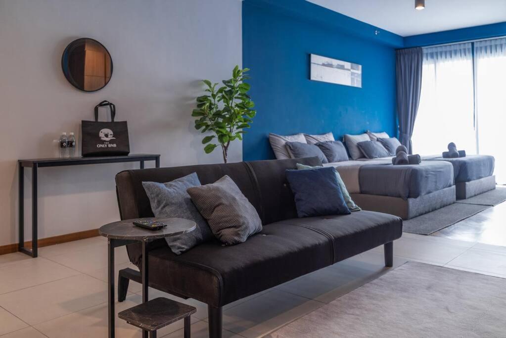 Deluxe Seaview Suite Twin Bed By The Only Bnb ทานจงโตก็อง ภายนอก รูปภาพ